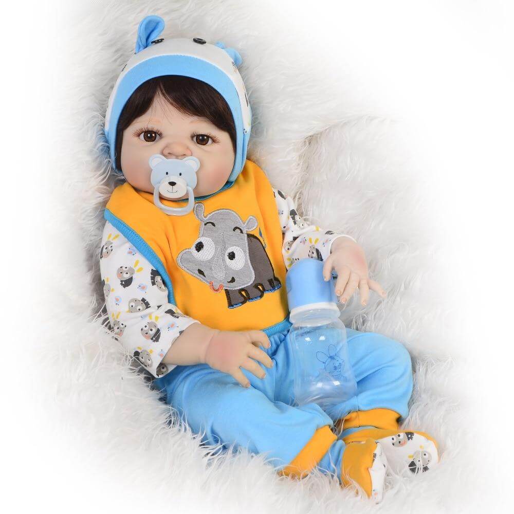 Bebê Caio de Roupinha Azul (Bebe Reborn Menino de Silicone) – Bebe